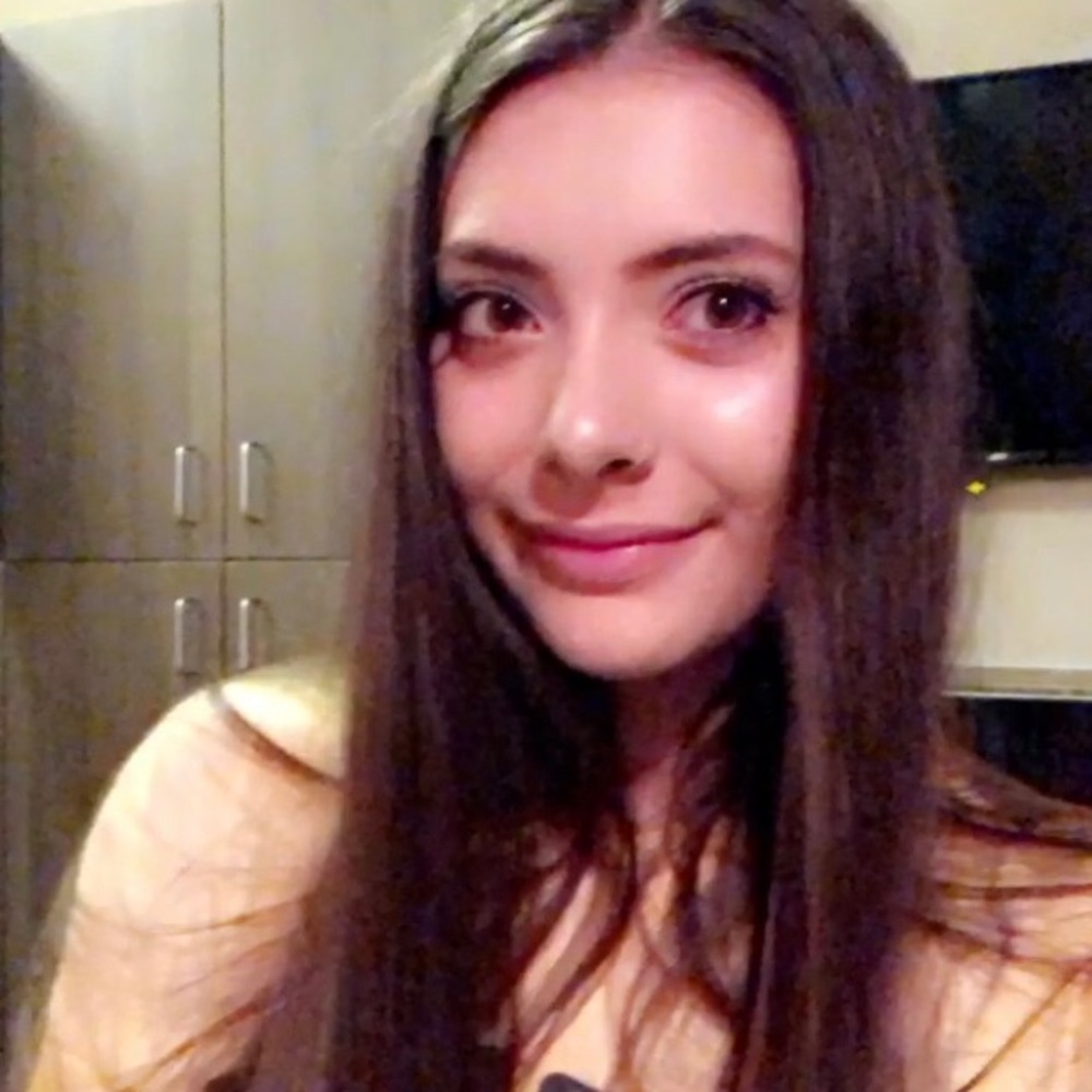 Meet your Posher, Abby